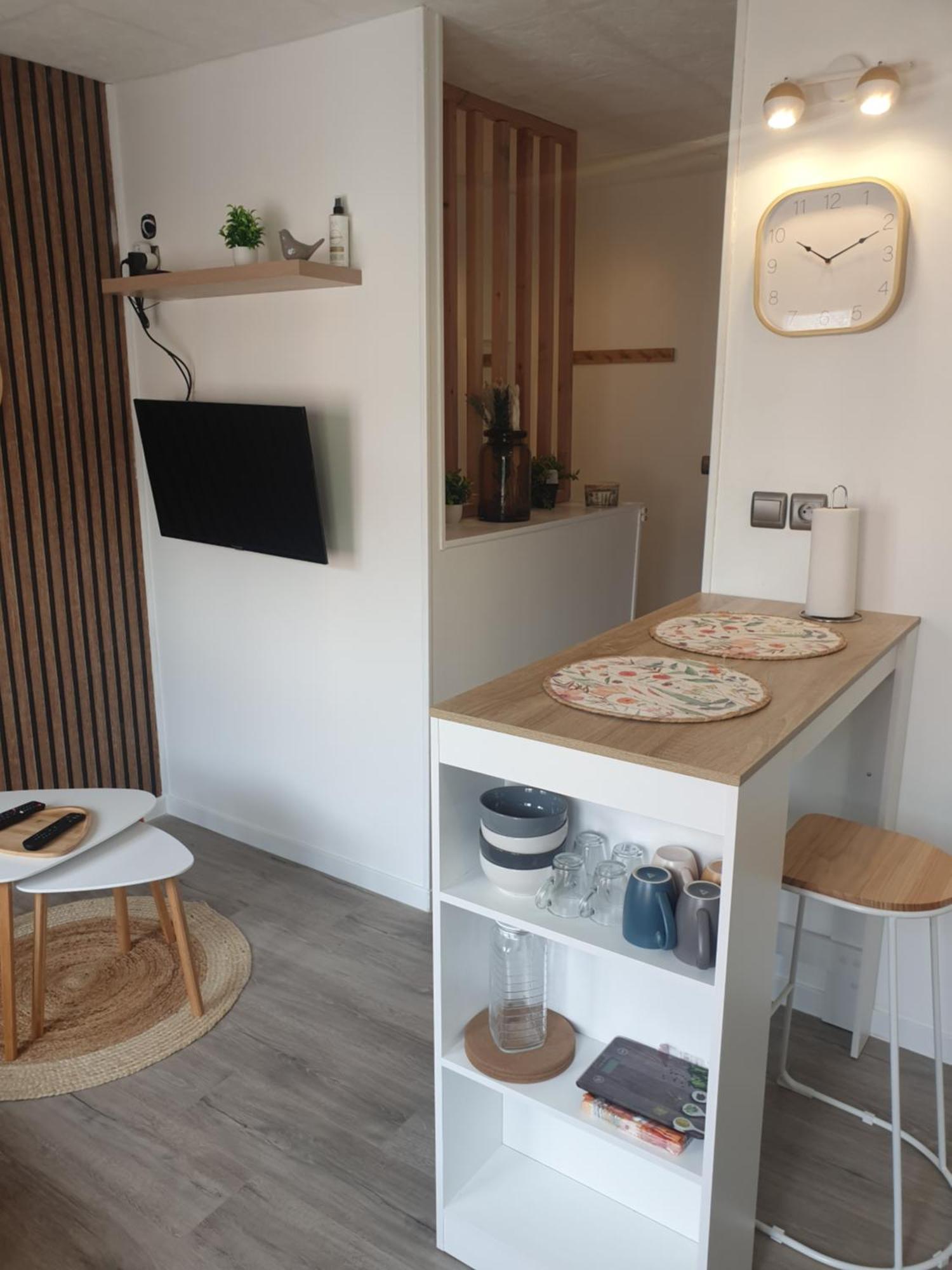 L'hirondelle Apartment *